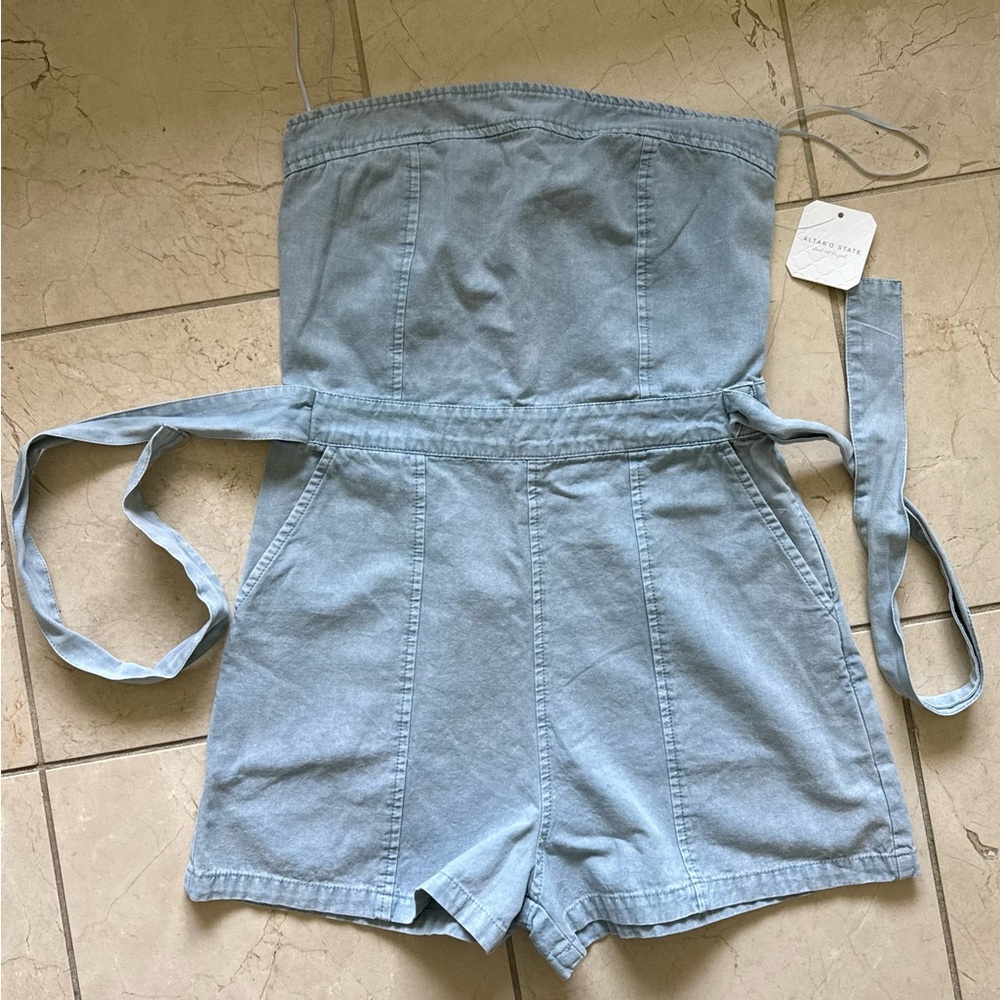 ALTAR’D STATE Light Blue Denim Casual Romper NWT